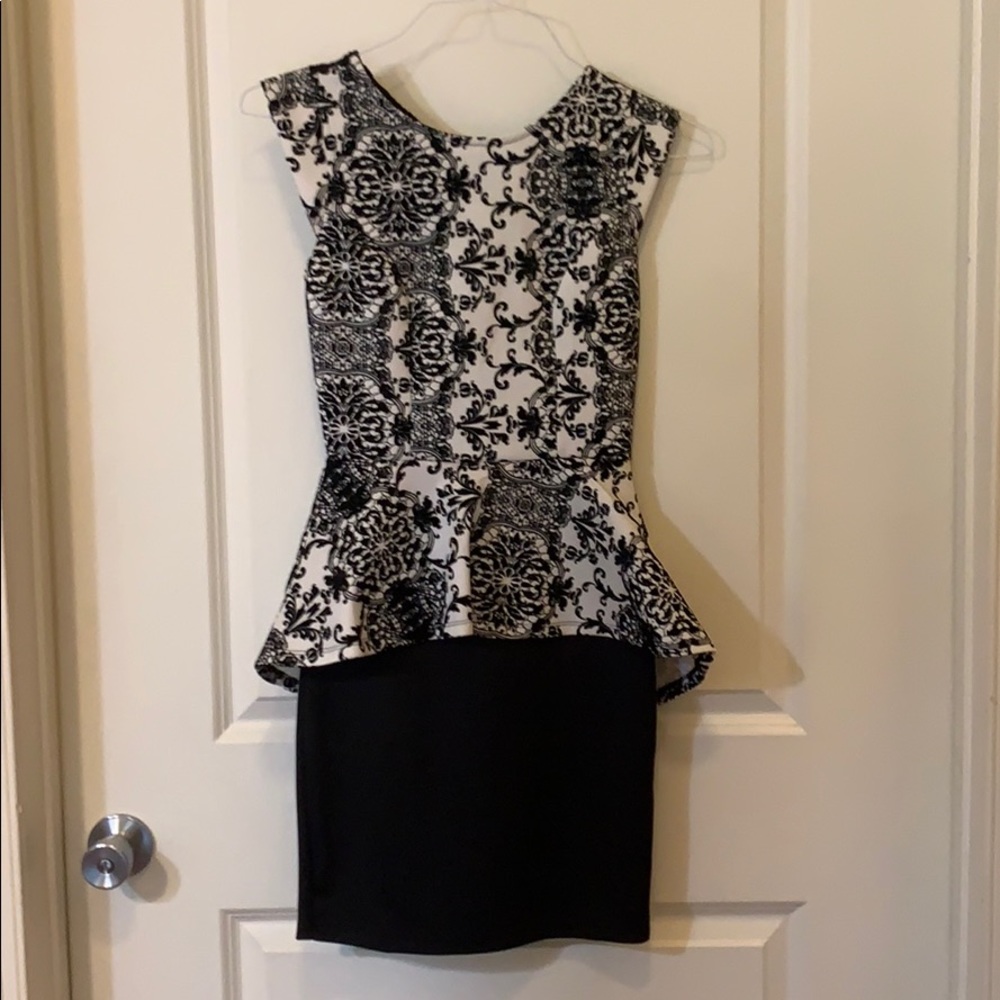 Ivory & Black Velvet Structured Peplum Party Dress